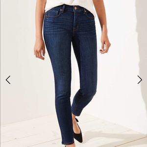 Curvy Slim Pocket Skinny Jeans